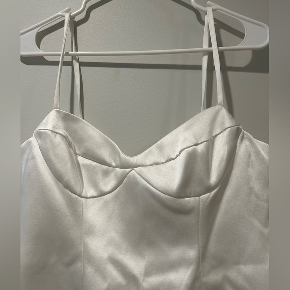 Bardot Marcello Hourglass Mini Dress In Orchid White - Picture 4 of 7